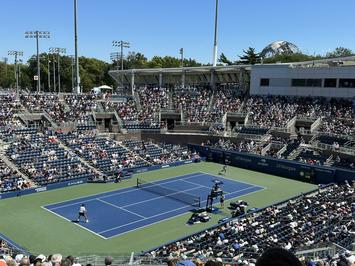 JLLadner's tweet photo. Had an absolute incredible time with @CoachLadner13 at the @usopen yesterday! Talk about some great tennis at an incredible venue. 3of4 Grand Slams we have now visited. NYC doesn’t disappoint either! 🌃 https://t.co/m64HmbLRRg