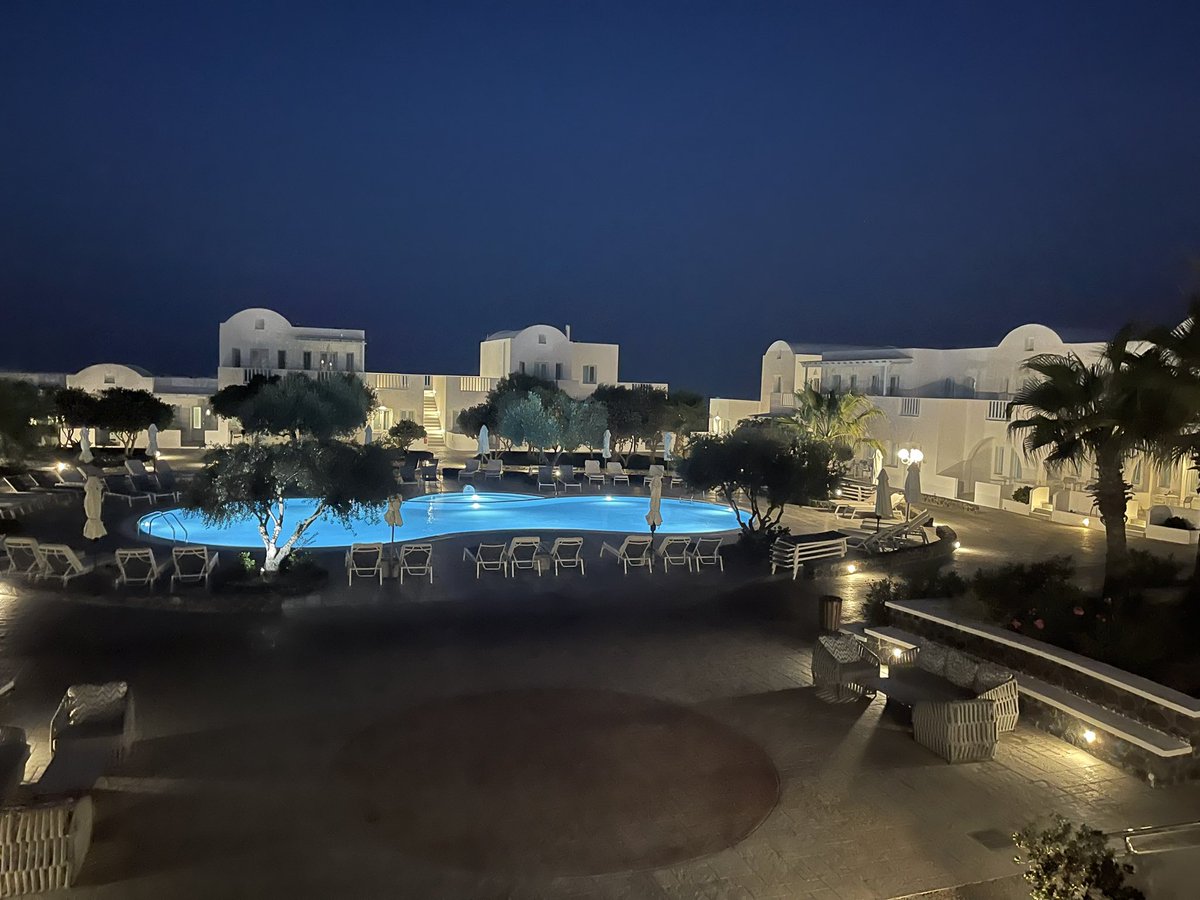 Beautiful santorini. Goodnight been a long day can’t wait to explore this beautiful Island x