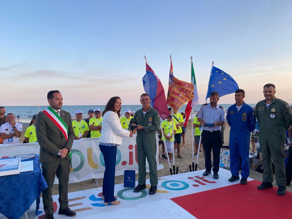 Nell’anno del centenario dell’Aeronautica militare, il lungomare di Jesolo - uno dei più belli d’Italia - è stato invaso da centinaia di spettatori, tutti con lo sguardo rivolto verso il cielo per ammirare le tante esibizioni, con un crescendo di emozioni culminate con le nostre…