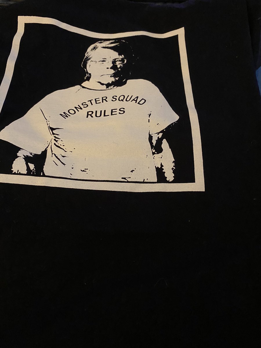 TammColeman0729's tweet photo. Just got my awesome Stephen King shirt that I won from @spade_designs_ Stephen King wearing wearing a shirt saying #monstersquadrules . He makes really great shirts. He can make anything.Go check him out._  #spadedesigns #stephenkingrules #ryanlambert #andregower https://t.co/sylURfVBpB