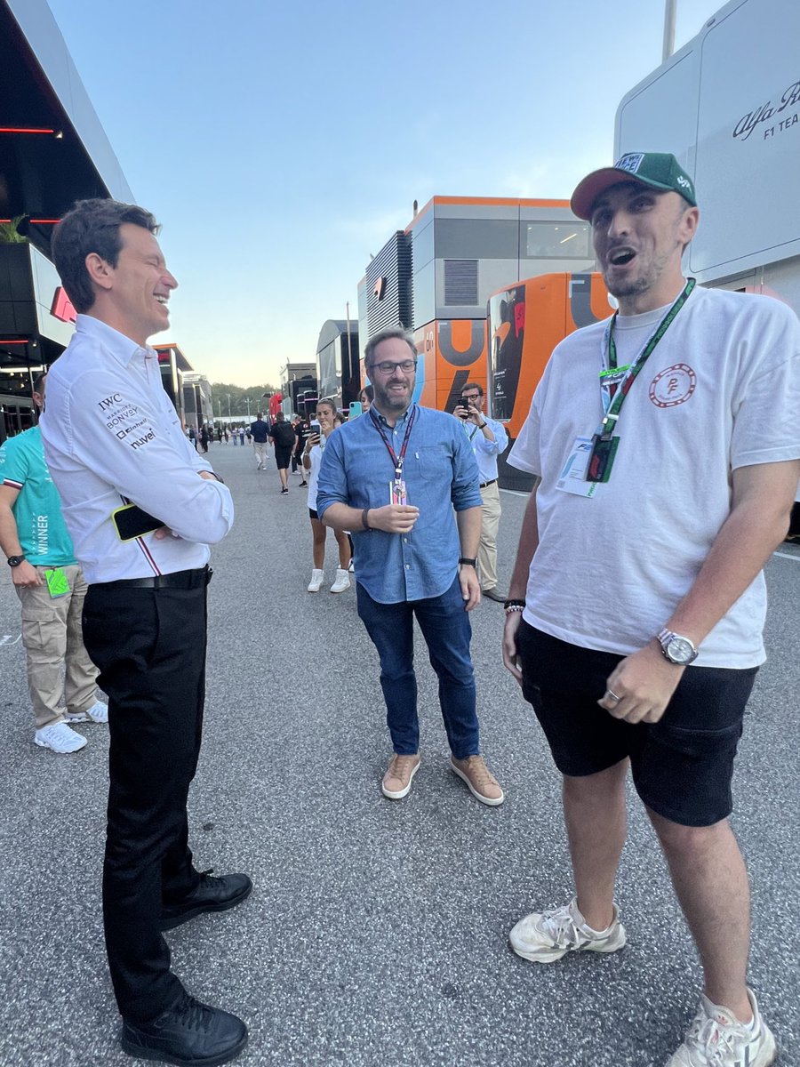 Comment je vous explique que <a href="/Julien_FEBREAU/">Julien FEBREAU</a> m’a demandé d’imiter Toto Wolff DEVANT TOTO WOLFF ?
