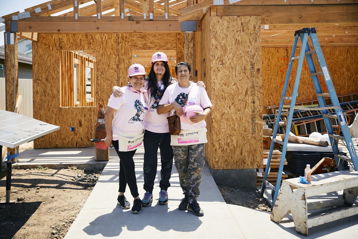 HabitatLA's tweet photo. HUGE shout-out to #SimpsonStrongTie for their amazing #StrongTieGives campaign & all their donations and support!🏠🛠️
Follow #StrongTieGives on Instagram and share your project photos by 9/5! Tag @strongtie with #StrongTieGives & they'll donate $250 to @Habitat_org!🙌🏠 https://t.co/Vwx2Ni1vkE