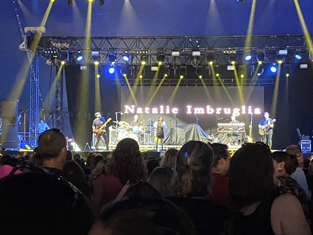 So have come to the Rock n Roll Circus and one of the crushes from my younger days is performing! 😍🎪🎶