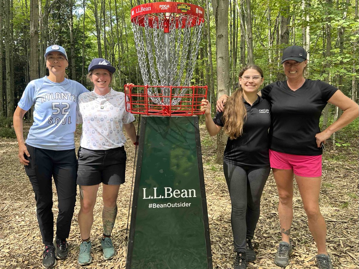 pdgawomen's tweet photo. This card was born in 4 different decades: 1960s, 1970s, 1990s, 2000s.

#Discgolf is the sport of a lifetime. 💪

🇺🇸 Chris O’Cleary 3024 🏆🏆
🇺🇸 Rose Riordan 137498
🇺🇸 Lydia Cochran 58968
🇨🇦 Sandi Hendel 67835

#PDGAProWorlds #PDGAWorlds #respectHERgame https://t.co/v2qflXKipW