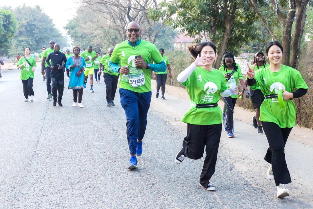MauriceMugisha's tweet photo. My very first @RwenzoriMarathn, won't be my last, quite the experience in this extremely hot Kasese. Job well done @wekesa_amos and team, promoting Uganda's gem - Rwenzori. #TuskerLiteRwenzoriMarathon https://t.co/DVVuXktBtG