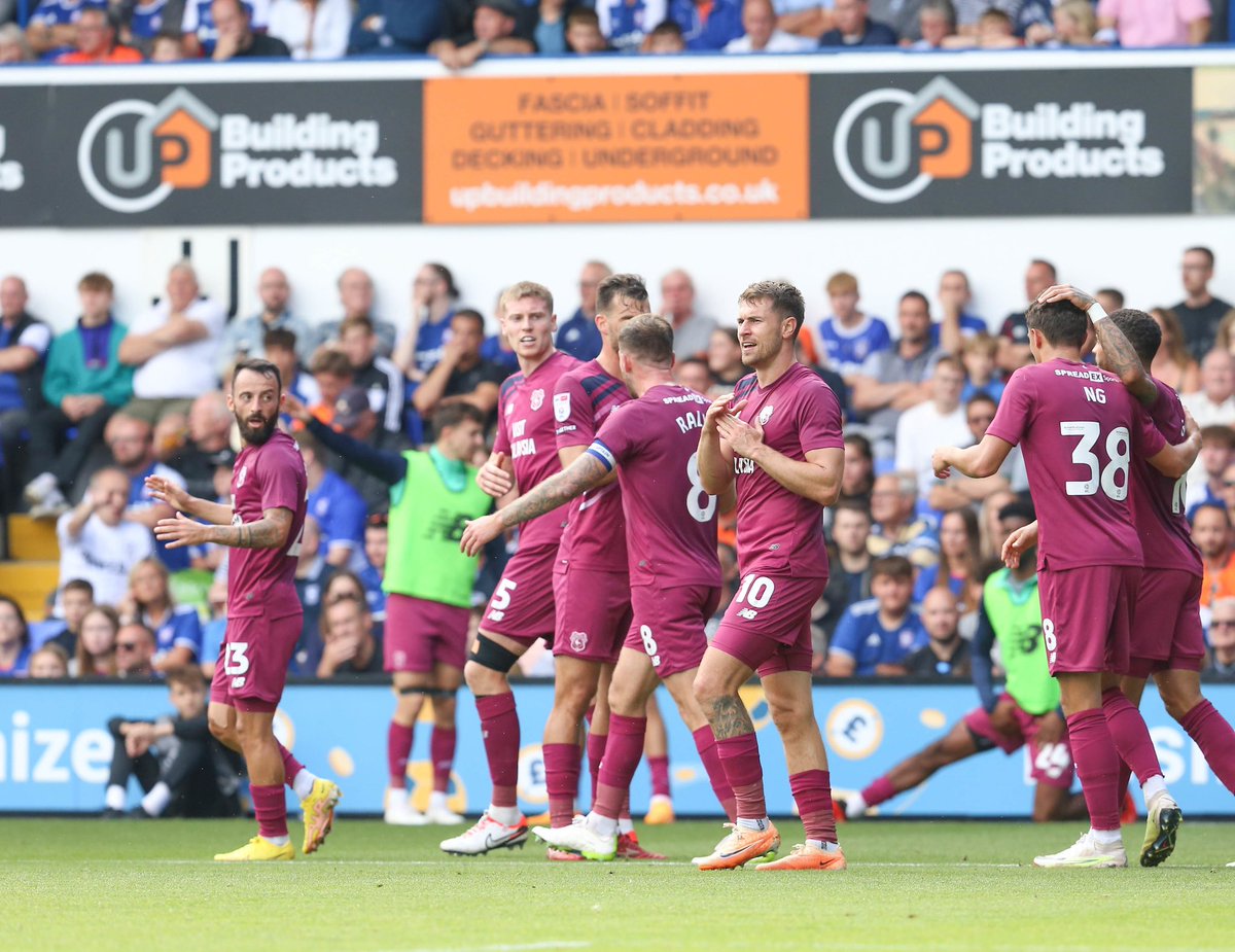 aaronramsey's tweet image. Got some work to do after the international break. Thanks again to all the fans that came in numbers again today 🙌🏼👏🏼 @CardiffCityFC