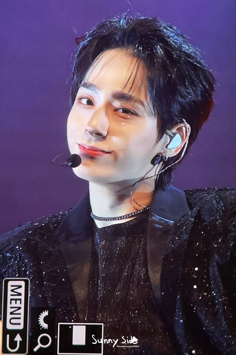 SunnySide980826's tweet photo. 230902

눈 밑에 빤짝이✨✨

#ONEUS #원어스 #여환웅 #환웅  #ファヌン #HWANWOONG https://t.co/FoE44D7Jpg