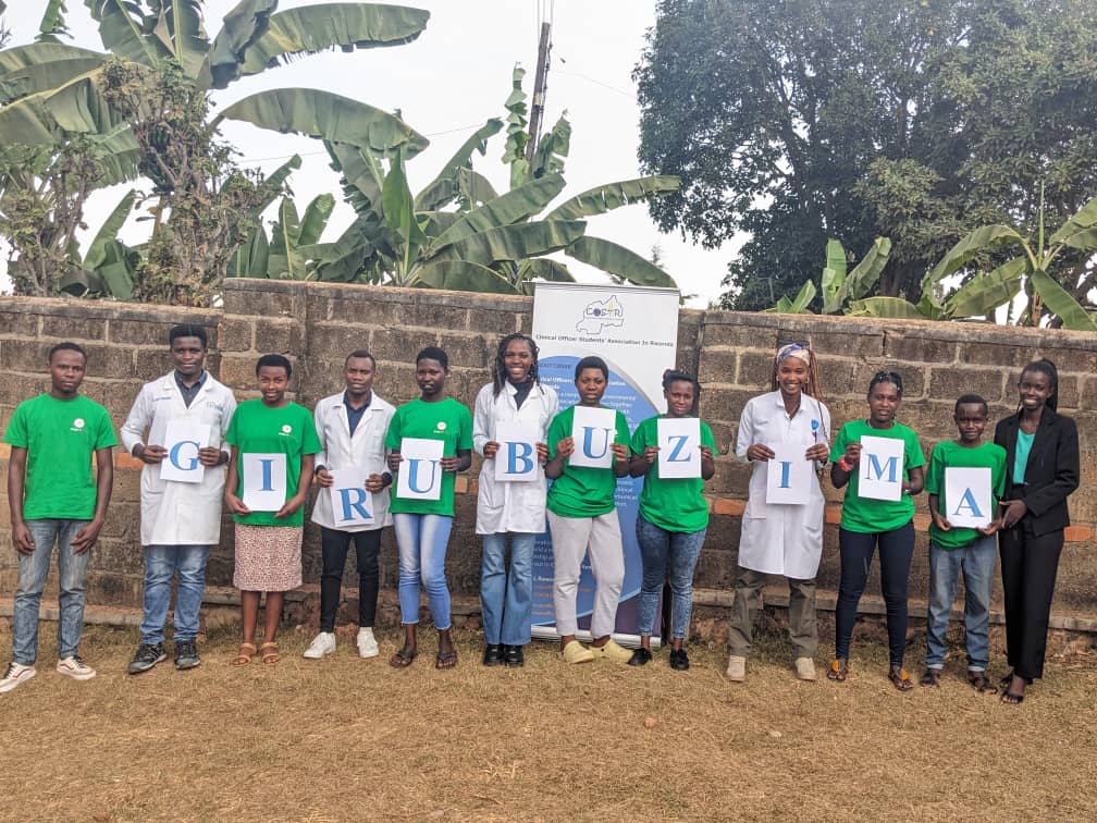 CosarOfficial's tweet photo. We can call it a day!!👏thank you God, @CosarOfficial, @BridgeofHope6, #Nzige community for making home cells visit happen. Get prepared for upcoming nutrition awareness campaign for better health!! Able and willing to serve !!@Uni_Rwanda @RwandaHealth @RwamaganaDistr @UCmhs https://t.co/W0fAWEy3bU