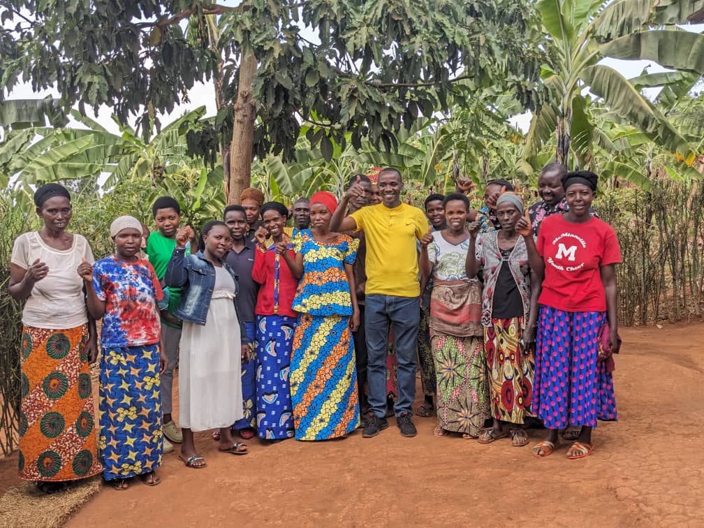 CosarOfficial's tweet photo. We can call it a day!!👏thank you God, @CosarOfficial, @BridgeofHope6, #Nzige community for making home cells visit happen. Get prepared for upcoming nutrition awareness campaign for better health!! Able and willing to serve !!@Uni_Rwanda @RwandaHealth @RwamaganaDistr @UCmhs https://t.co/W0fAWEy3bU