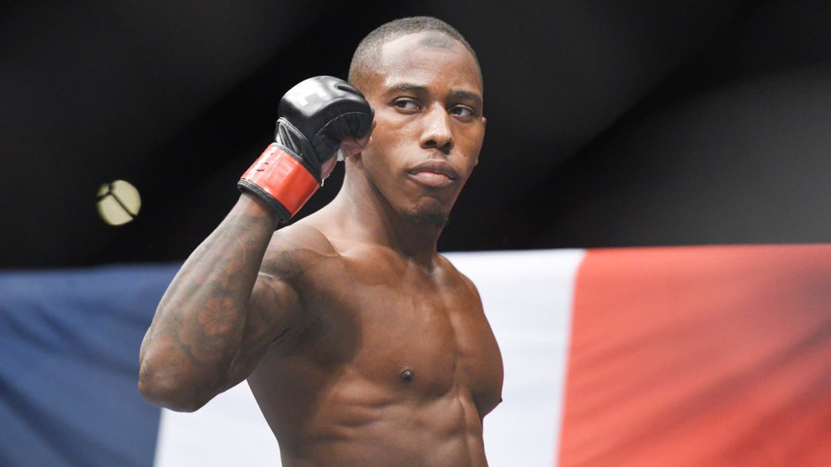 🚨🚨🚨 ON EST PLUS DE 100.000 VIEWERS SUR TWITCH !!! ON VOUS OFFRE DONC GRATUITEMENT LE COMBAT DE TAYLOR LAPILUS SUR TWITCH.TV/RMCSPORT

😍 On va avoir droit à un cinquième combat gratuit ce soir sur notre chaîne twitch !

#UFCParis #RMCMMA
