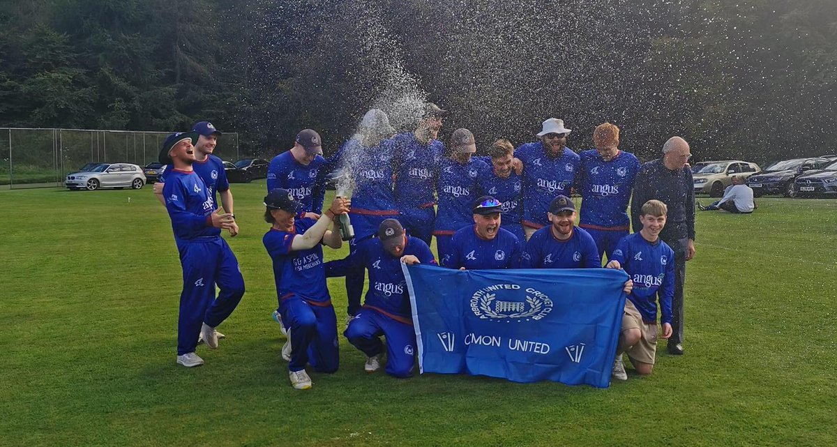brycecarnegie's tweet photo. What a season from these guys. Hard work begins now. We're back, baby 🏏🔥🏆#EPL #cricketscotland https://t.co/LAyJrNzQYI
