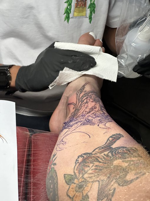 I&rsquo;d gotten 11 tattoos with no numbing cream before I tried it and I&rsquo;m so over it if someone gives you<a href="/tag/mvsales"class="tags"><span>#mvsales</span></a>