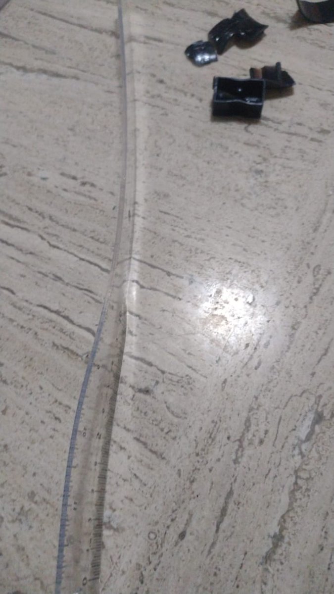 ogcriptoMX's tweet photo. Los útiles escolares que dan en las escuelas de Jalisco. Juego geométrico ( las escuadras ni los números tienen, no sirven para medir, la regla toda torcida como el gobierno de Alfaro) y el sacapuntas hecho pedazo
@Trafico_ZMG
@NoticiasZMG
@GobTlajomulco
@GobTlaquepaque https://t.co/mNLDfQdri1