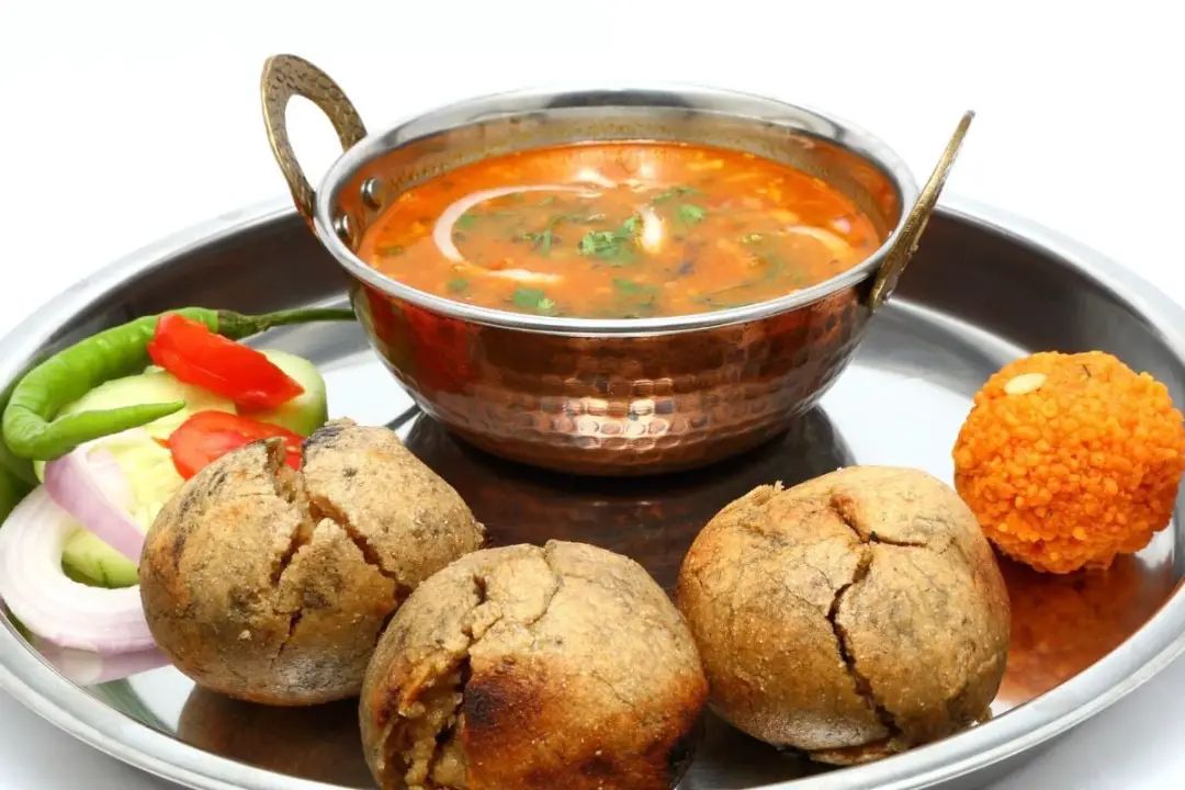 आज का रात्रि खाना सभी भाइयों को निमंत्रण है खाना का।