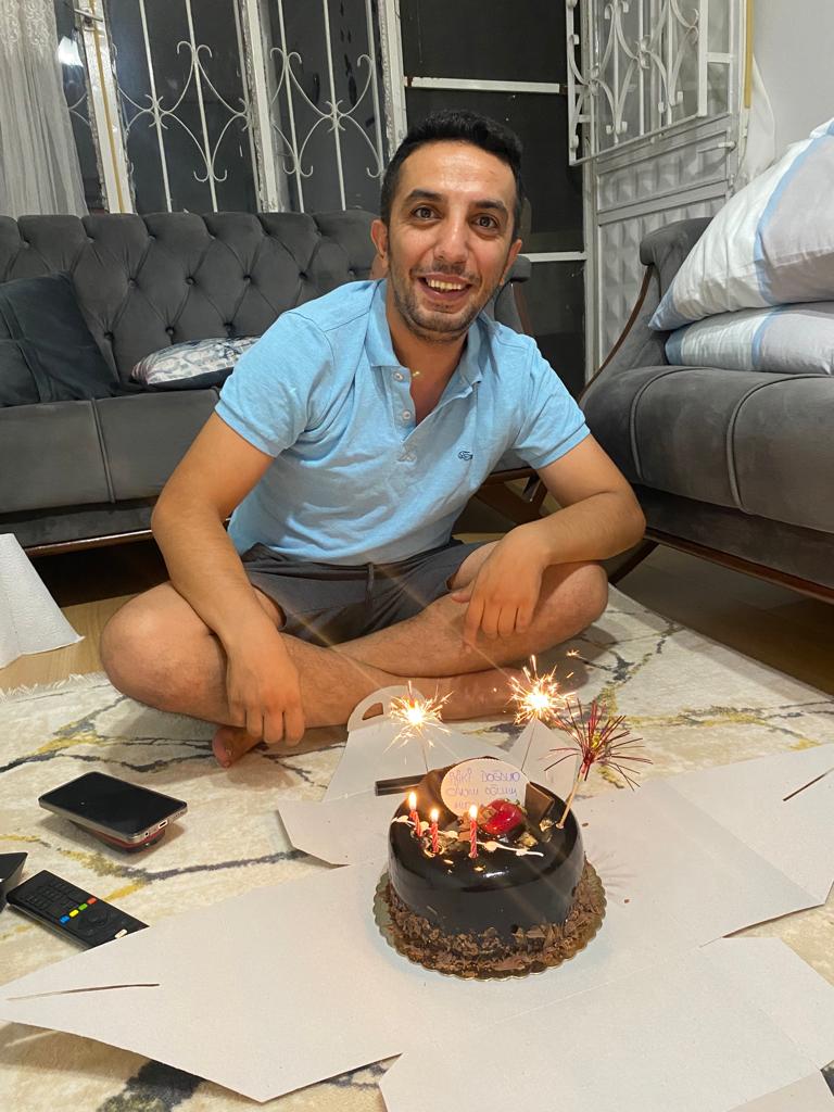 hebede1903's tweet photo. Hoşgeldin yeni yaşım😎 #Part29 olduk yanlız @oguzhankoc a benzemeye başladım hadi hayırlısı 😅😅 boylar aynı inşallah kaderimizde benzer 😅😅 https://t.co/OA6gPv0GVc