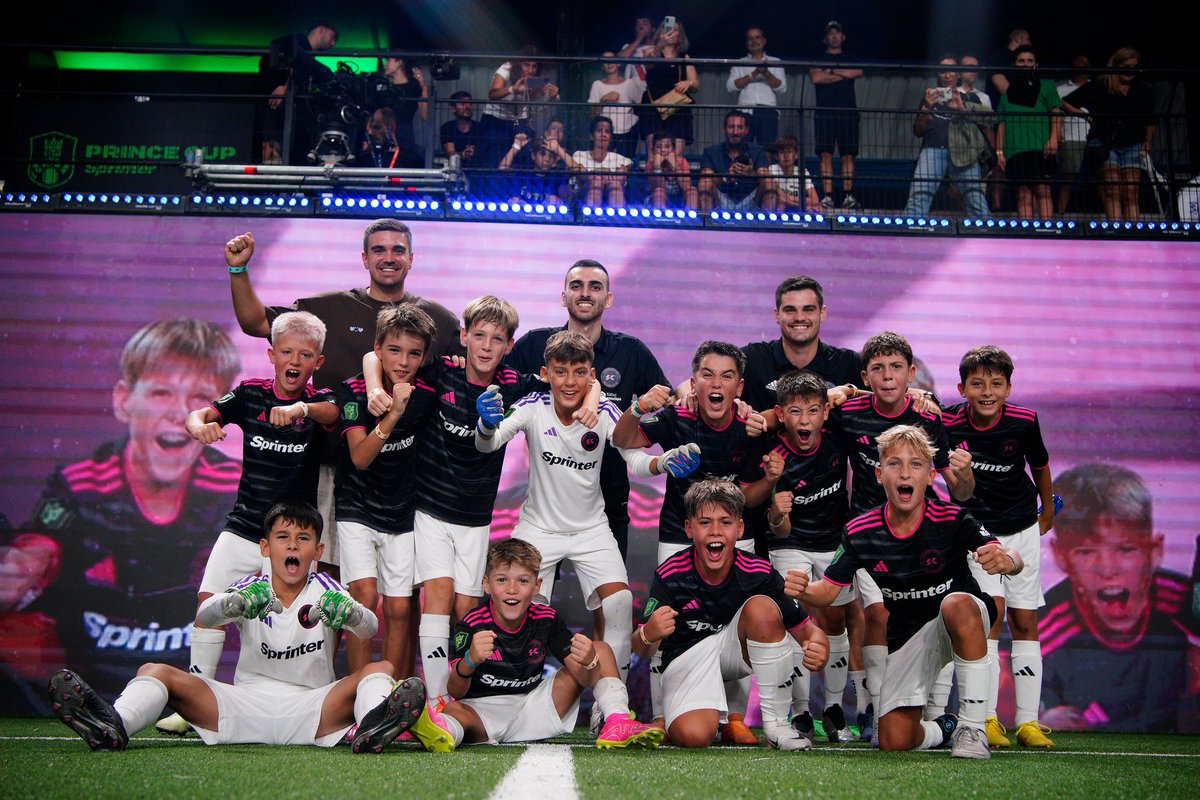 krufc_'s tweet photo. ¡A SEMIS! 🤟🏻🤟🏻🤟🏻 https://t.co/2f6YK2qbFi