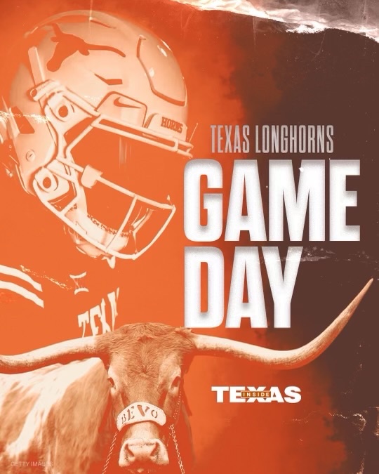 Texas Longhorn fans … OnTexasFootball Live Watch Along starting at 2:15 pm central … @ErinHogan @BobbyBurton87 @Ian_A_Boyd @EricNahlin and myself throughout the game. Watch along here: m.youtube.com/watch?v=bt8hVE…