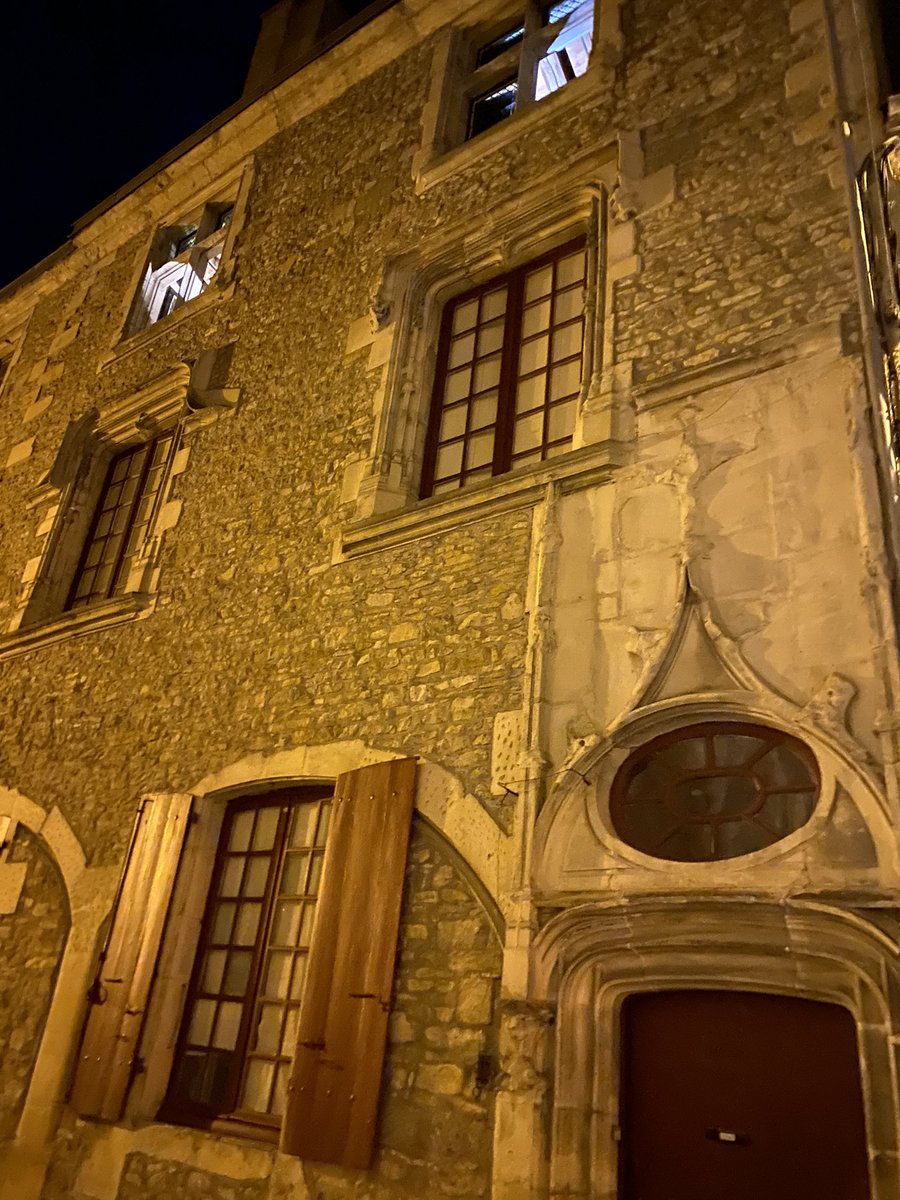 Château et Ferme de Dumphlun, Nièvre-Bourgogne tweet media