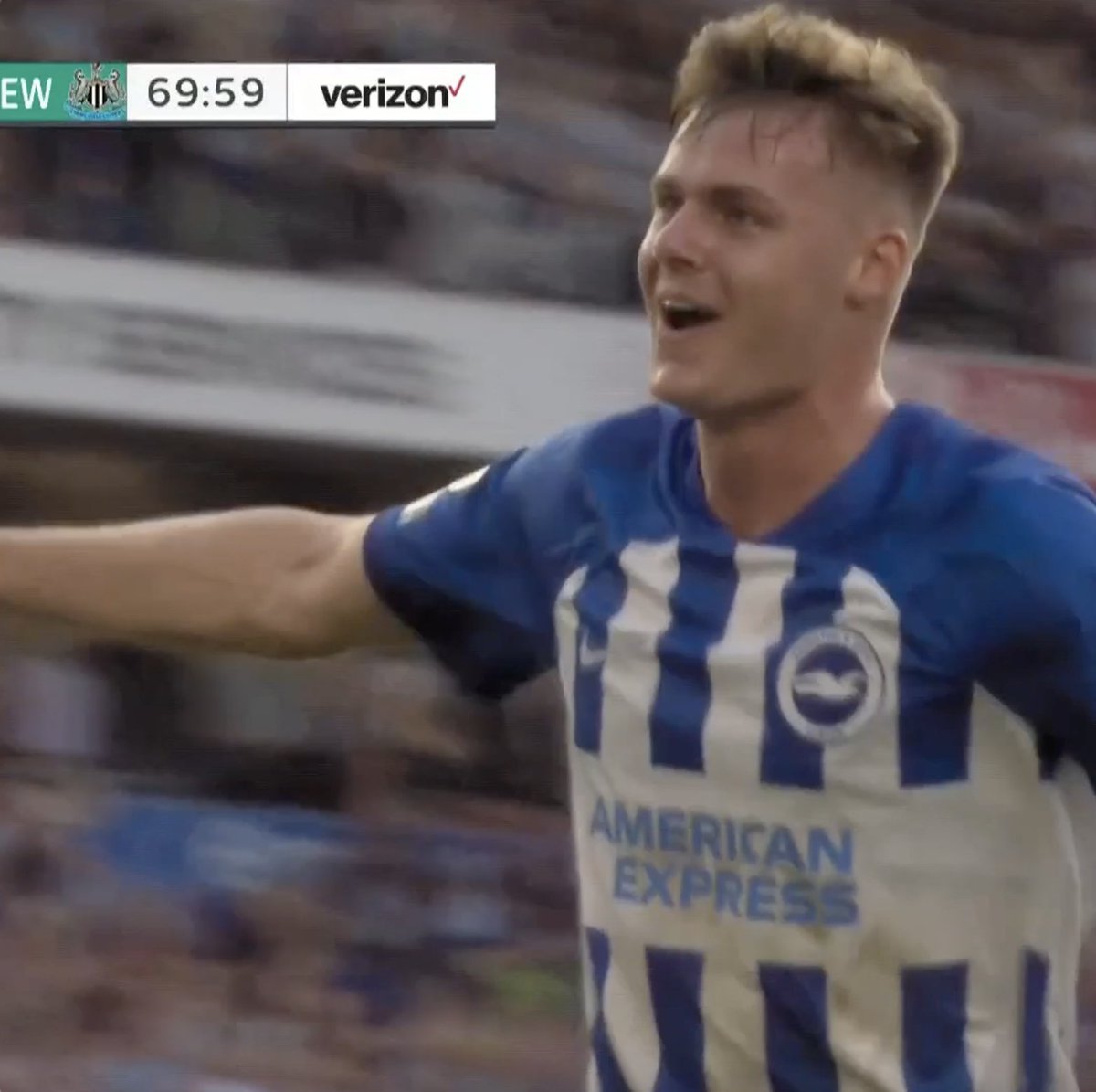 動画プレビュー: It was the Evan Ferguson show at the Amex!
Three