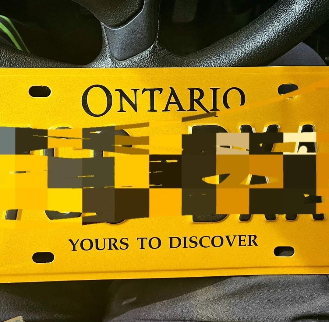OPP_CR's tweet image. Your service plate will not protect you in #WasagaBeach. Misuse of specialty plates is an offence and seizures are being made. #DriveLegal or #DriveHome. 
#HurWOPP^cn