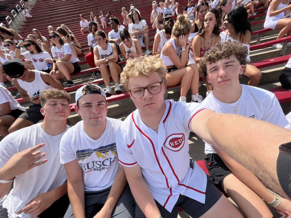 EthanLammers1's tweet photo. #bearcats https://t.co/bVL0pSr12X