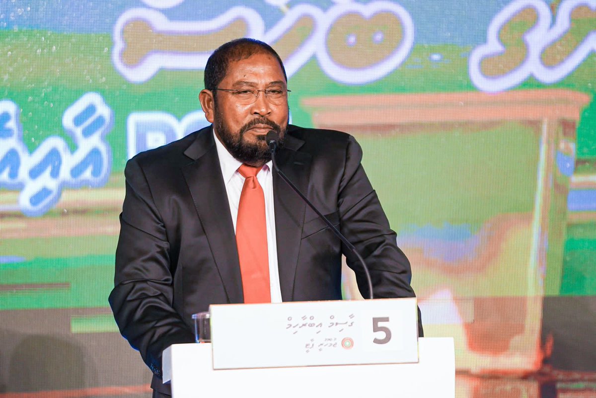 "އަޅުގަނޑުގެ ސިޔާސަތަކީ ވަޒީފާ ބޭނުންވާ ޒުވާނުންނަށް ވަޒީފާ ފަހިކޮށްދެއްވާނެ ވާހަކަ އަޅުގަނޑުމެން ބުނެފައިވާނެ. ހަމައެއާއެކީގައި އަޅުގަނޑުމެން އެބަޖެހޭ ކުރިޔަށް އޮތް ދުވަސްތައް ރަނގަޅުކުރުމަށްޓަކައި ސްކޫލް ކަރިކިއުލަމް ބަދަލުކޮށް ރަނގަޅު ތަރުބިއްޔަތު ދެވި އަހްލާގް ރަނގަޅުވާނެ