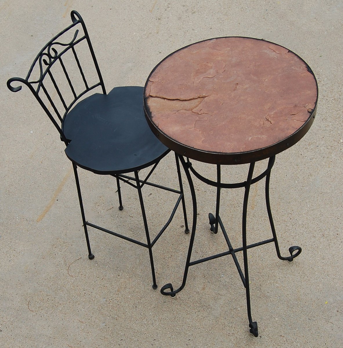 peterson_bill's tweet image. A spectacular high table for standing or sitting...or you can use it as a pedestal for a sculpture or plant stand. Available on wkpaccenttables.com or text 303-956-3576 for an appointment 

#Lyonssandstone
#bartable
#plantstand
#accenttable  #natrualstone #functionalart