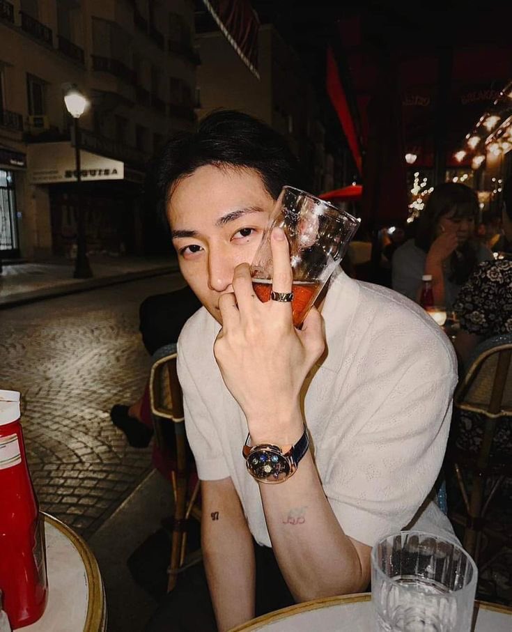 ItsNotBirrl's tweet image. pov: você é meu/minha ficante premium comfort e essa é sua galeria