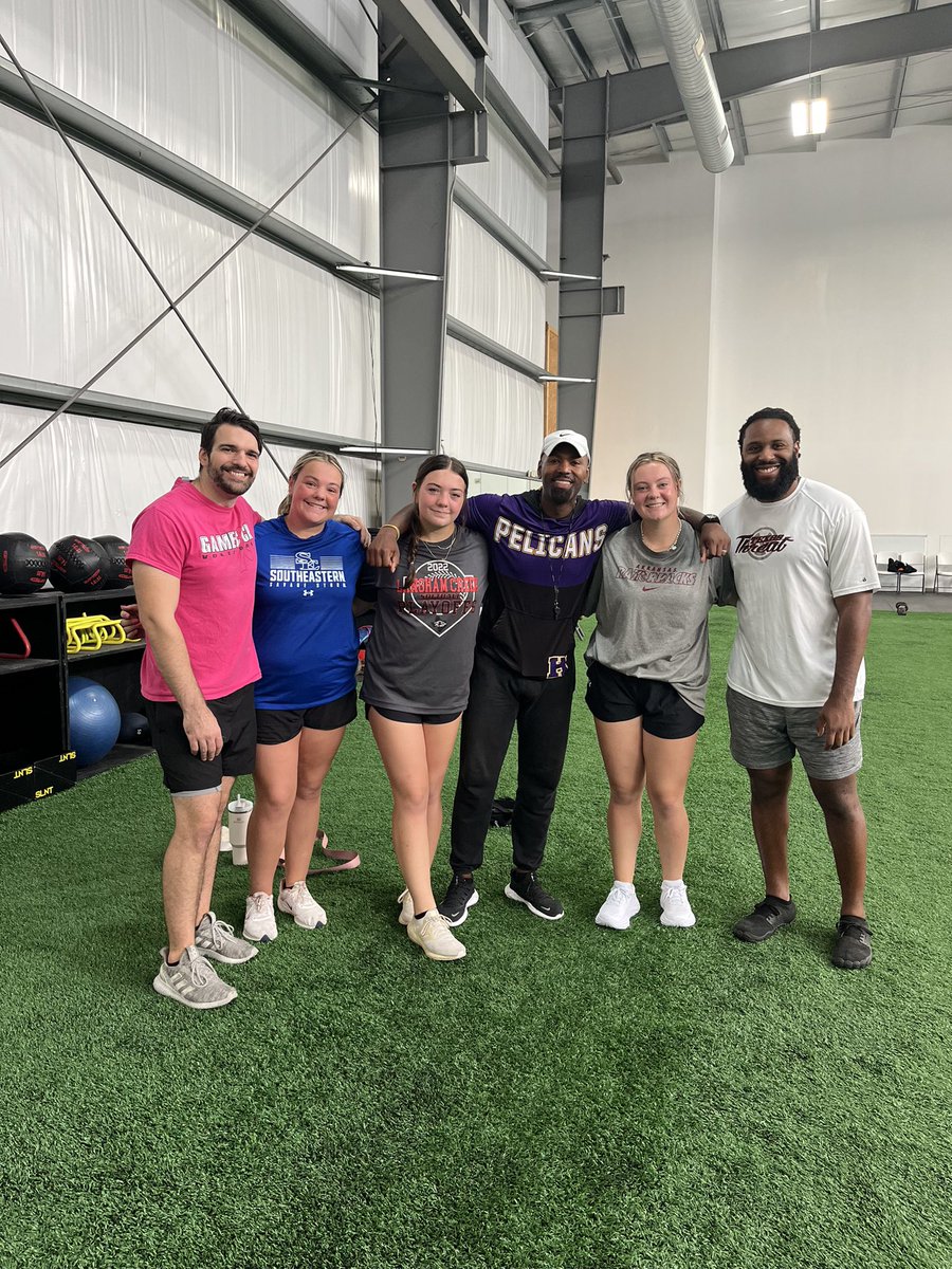 McKennaSim12's tweet photo. Had a great time working out today!! Missed being with y'all ❤️ @uplift_the https://t.co/hczuG2ofOo