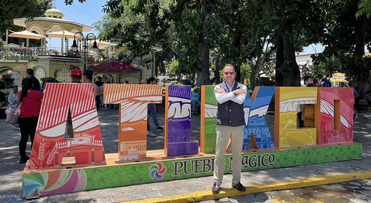 𝐉𝐚𝐯𝐢𝐞𝐫 𝐋𝐨𝐳𝐚𝐧𝐨 𝐀. tweet media