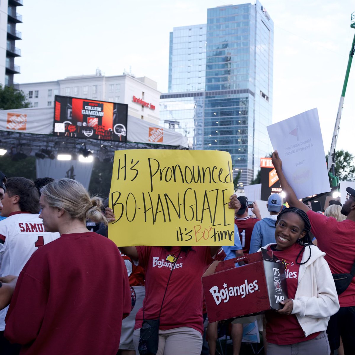 Bojangles's tweet image. The Battle of the Carolinas was won in 1977 😉

We just hope everyone has fun today! #ItsBoTime