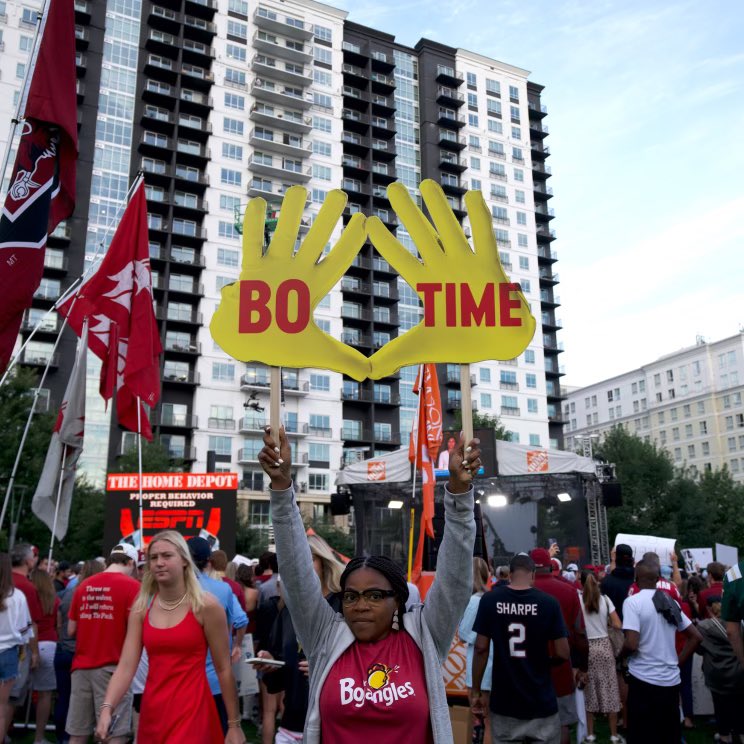 Bojangles's tweet image. The Battle of the Carolinas was won in 1977 😉

We just hope everyone has fun today! #ItsBoTime
