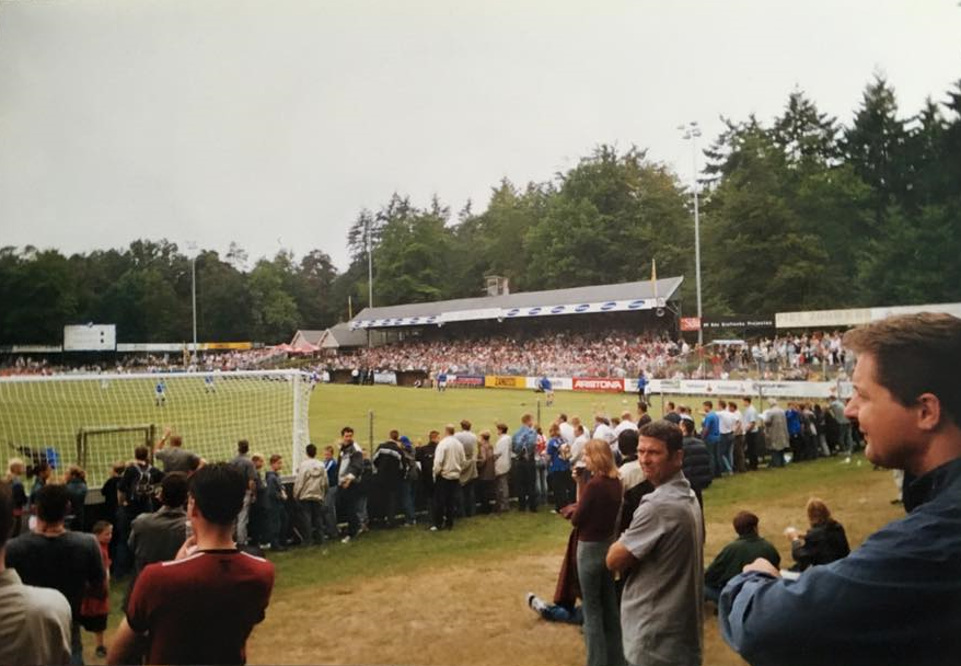 agovv's tweet photo. Gelukkig hebben we de foto's nodig! Pure digitale nostalgie op de facebook pagina van AGOVV Apeldoorn. Neem eens een kijkje om te genieten van 110 jaar AGOVV in foto's en video's. 

https://t.co/70F4i2f8sC https://t.co/Z9yzwWjCcs