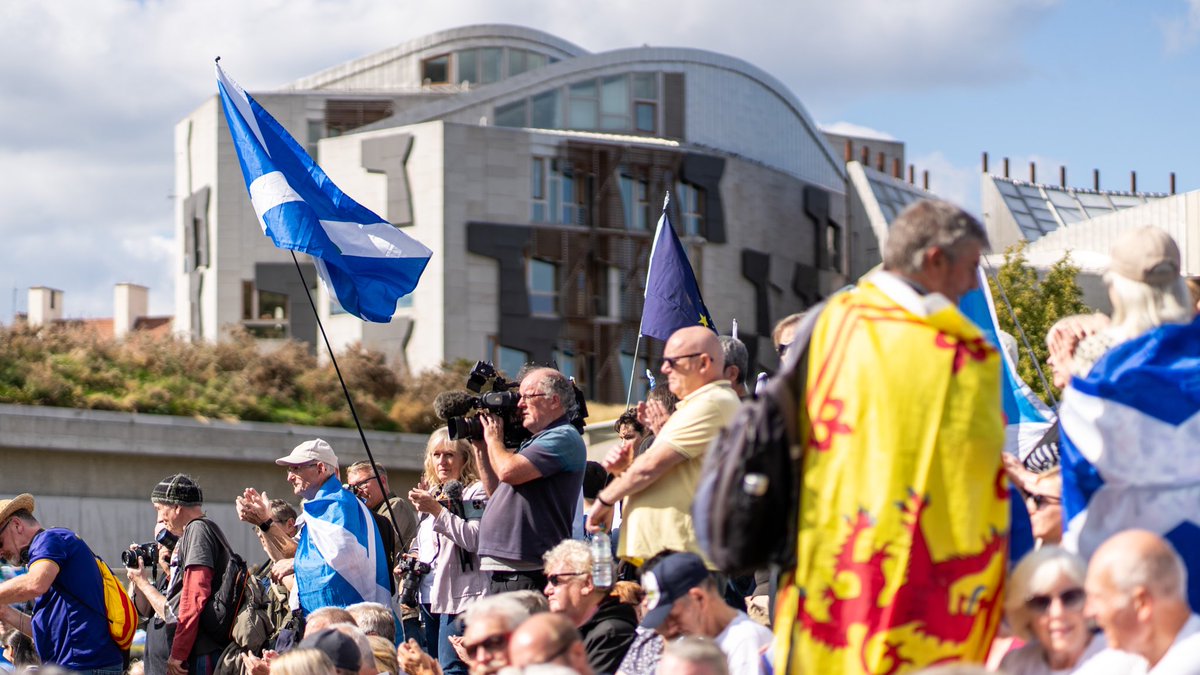HumzaYousaf's tweet photo. We believe in independence because this unequal union has caused so much suffering, so much harm. 

The people of this country are not just suffering from a cost-of-living crisis. 

They're suffering from a cost-of-the-union crisis.

Independence offers real change for Scotland. https://t.co/1ntpw9fxFL