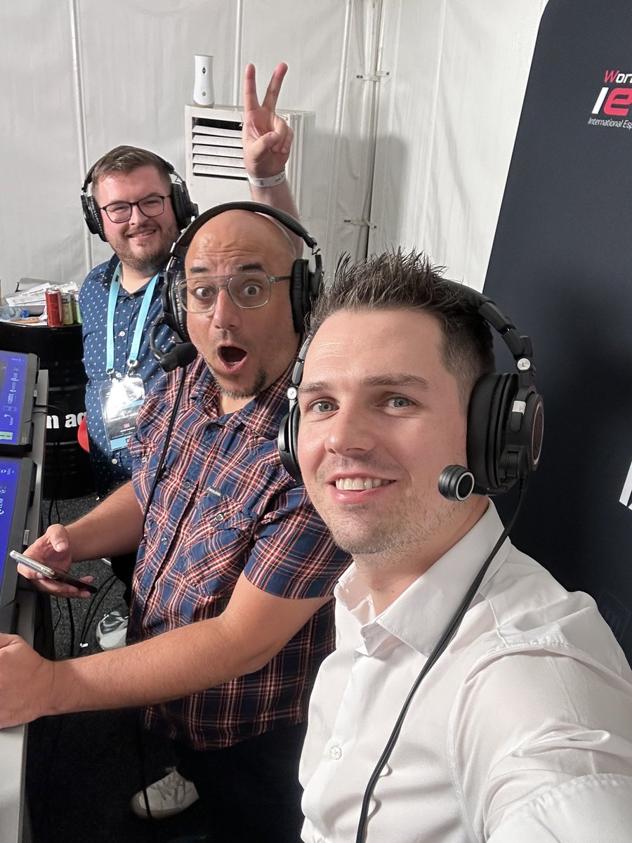 TheMidniteKid tweet media