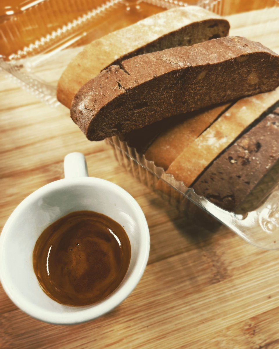Scarpones_YYC's tweet photo. As some of us would call this “la colazione all'italiana”. The Italian breakfast! Made in house biscotti- No Lard, No Butter - all natural ingredients. If your craving one get yours today #longweekend #biscotti #hazelnut #fruit #pistachio #chocolate #madeinhouse #theitalianstore https://t.co/ZfK32LpvLL