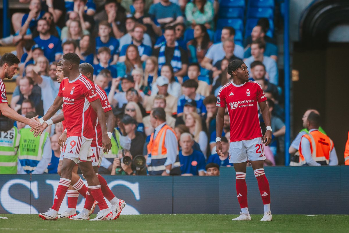 AnthonyElanga's tweet photo. Great day in the Capital! 
Enjoy your weekend Reds ❤️😁
#PrécisPasPressé @NFFC https://t.co/Yv3YsNihQv