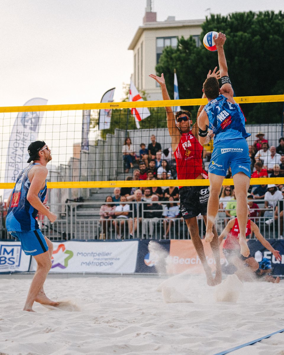 1/4 finale > 🇫🇷 Canet / Rotar ont gagné 2-0 (21-14, 23-21) contre 🇳🇱 Nijeboer, T.  / Van Werkhoven. Ils sont en demi-finale demain ! <a href="/canetrotar/">CanetRotar BV Team🇫🇷</a> <a href="/Montpellier_BV/">Montpellier Beach Volley</a>
 #beachprotour #montpellier #beachvolley #beachprotourmontpellier