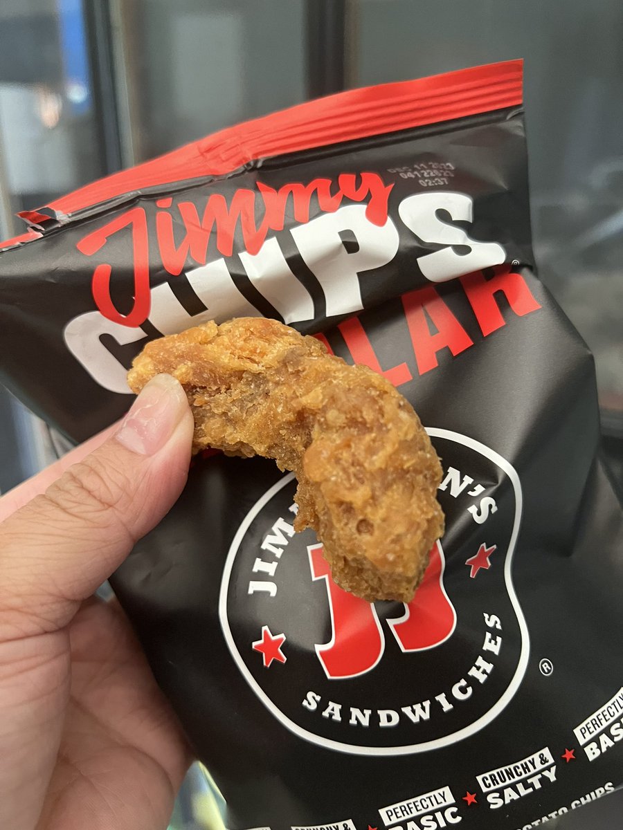 xohvictory's tweet photo. @jimmyjohns  what is this.. 😖 https://t.co/XcZfzE9ACd