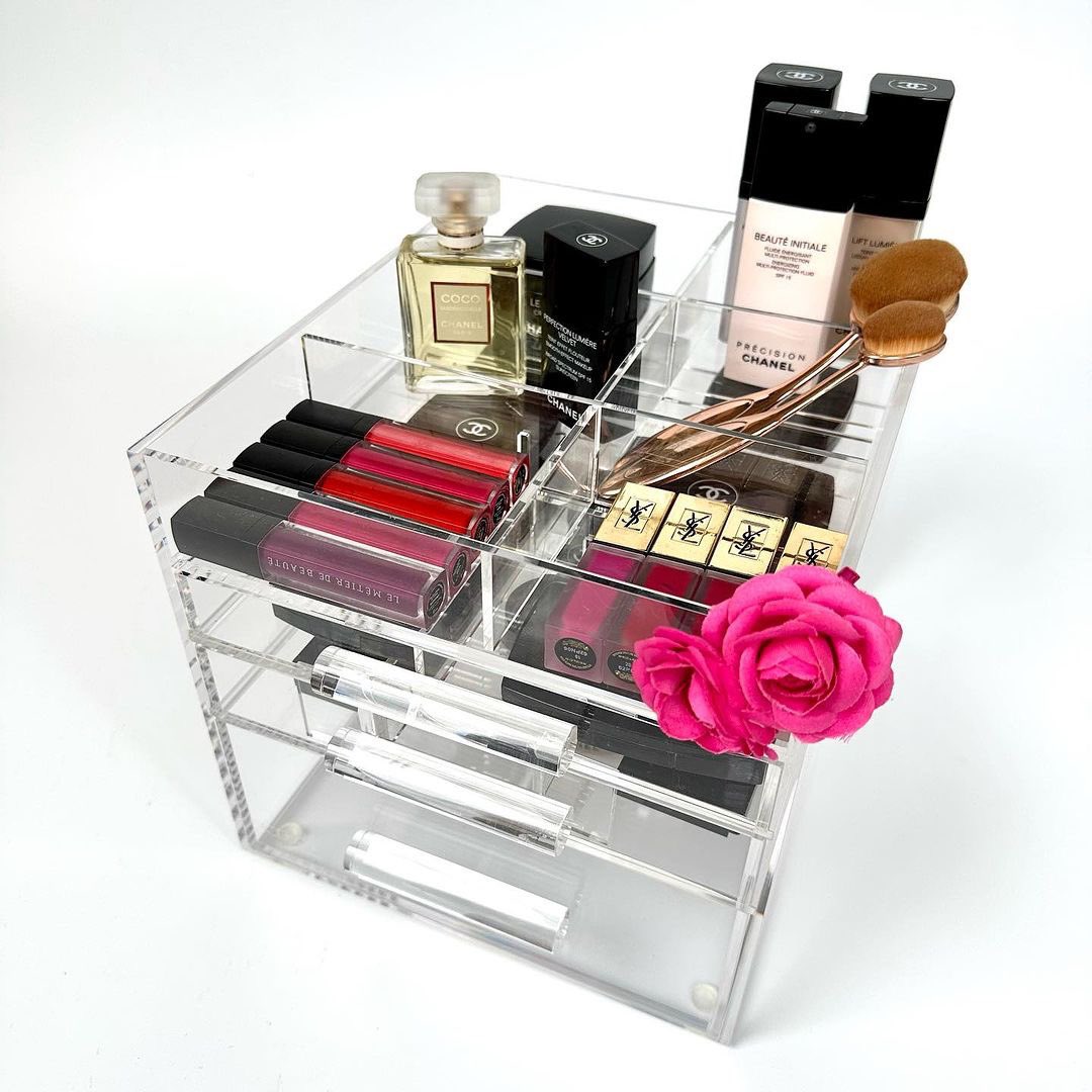 It’s our newest more price friendly limited collection of the! Flash sale, 25% site, wide with code SoFab25 #MakeupOrganizer #MakeUpSale