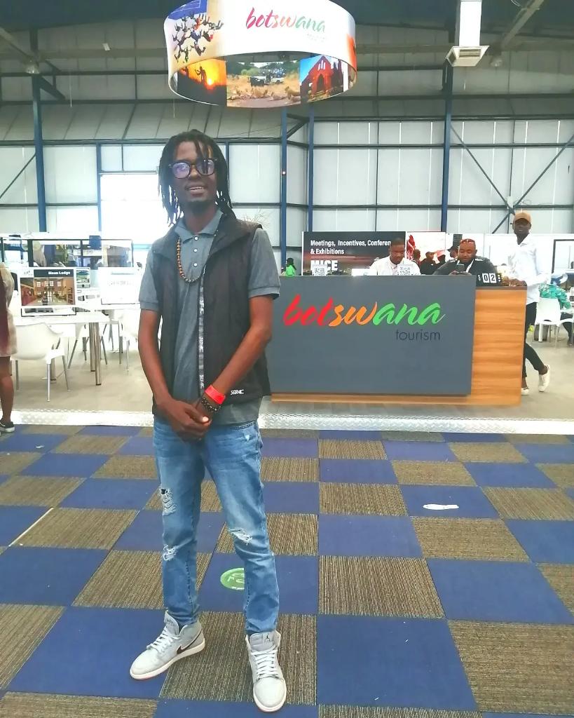 teekayduncan's tweet photo. ABOUT TODAY at the *Botswana Consumer Trade Fair* in Gaborone. #AnotherDayAnotherMission #FarFromHome #LifeIsAboutMoments #CityToCity #GlobalStatus 🔥📸🔥 https://t.co/QxKkp69xOa