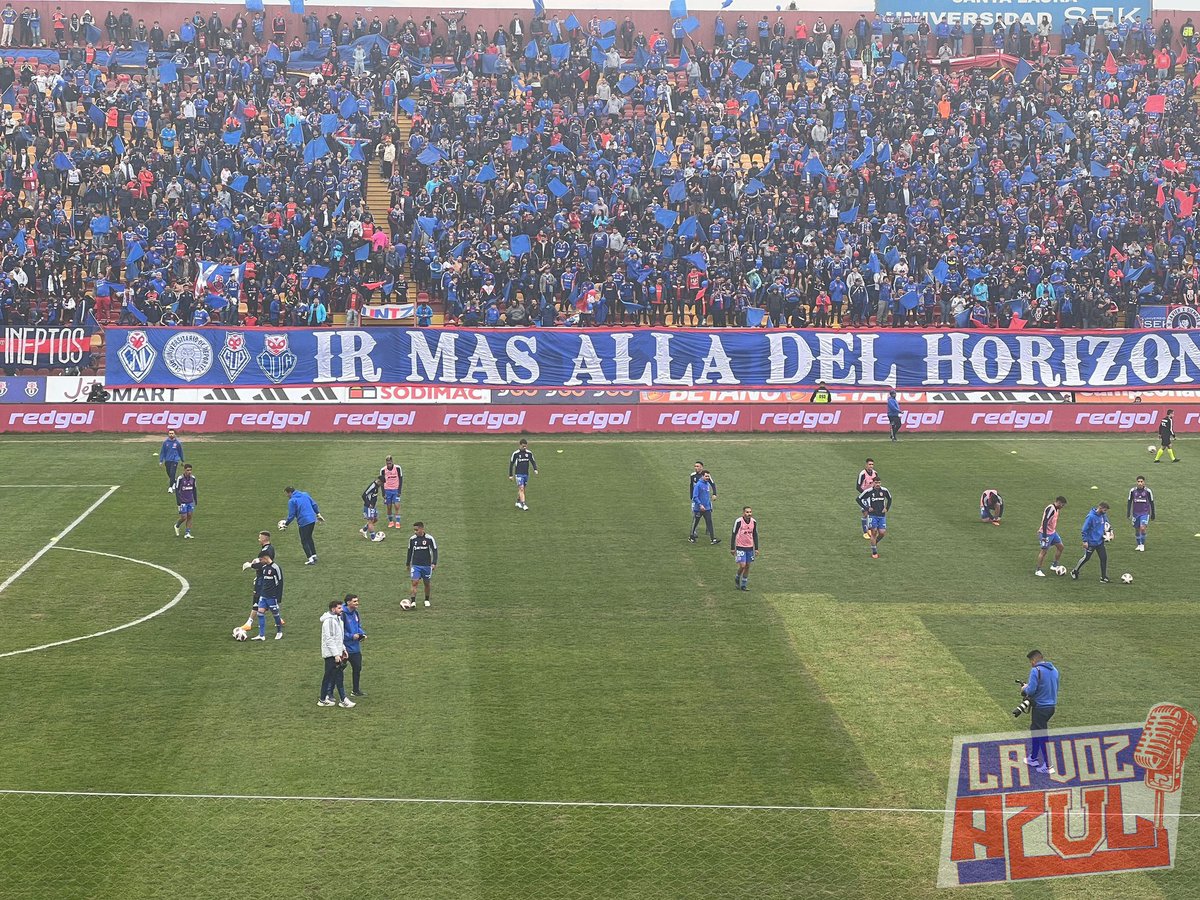 lavozazul1's tweet photo. Trabajo precompetitivo de Udechile en el Estadio Santa Laura.

#LaVozAzul #AguantelaU #NuncaFuimosSolo11 #VamoslaU  #LocuraTotal #Leones #Superclásico 🤘🔵🔴 https://t.co/NlJeONfHyh