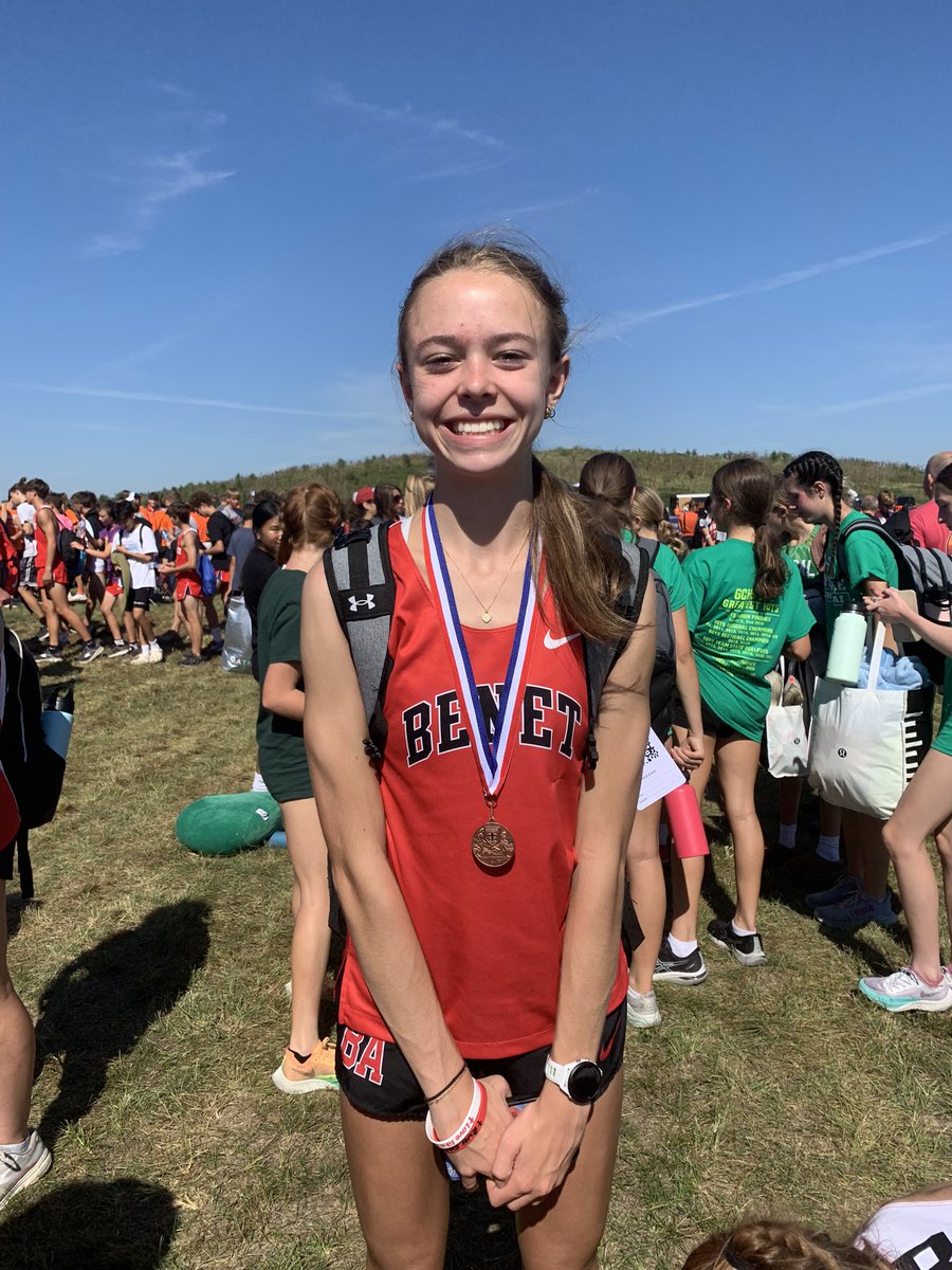 CONGRATULATIONS to Delilah and Keira! Delilah finished 11 in varsity and Keira finished 5th in the open!! could not be more proud of them!