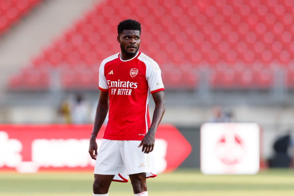 Ezijoe_'s tweet image. Thomas Partey is sideline for Arsenal match after Man Chester united and it&apos;s not a goodnews for Arsenal, same that happen last season first leg against man u
#partey #arsenalfc #foryou #arsenalfans