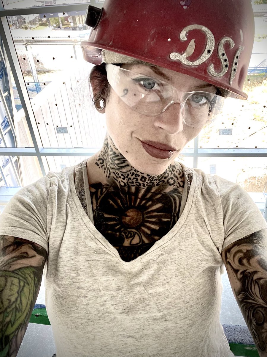 Another day at the office…
#hardwork #millenial #constructionlife #womeninconstruction #girlboss #weekendwarrior #gitrdone