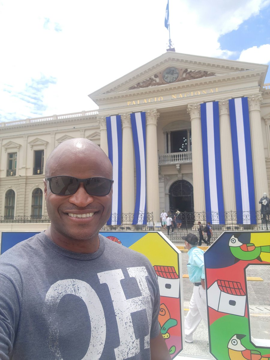 Representing the #buckeyes in #elsalvador OH
#gameday #buckeyes #buckeyeforlife #gobucks #osu #Ohio #state #buckeyefamily #BuckeyeNation  #letsgobucks
