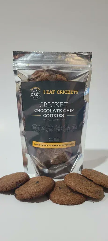 DAvolios's tweet photo. NEW PRODUCTS ! In Mexico, they're called chapulines and they're a crunchy delicacy often added to tacos or eaten by the handful. We're late to the party and call them roasted crickets. They are a great high protein (12% per serving !!) snack that we dare you to try!

#davolio https://t.co/Ji0oH4y9s5