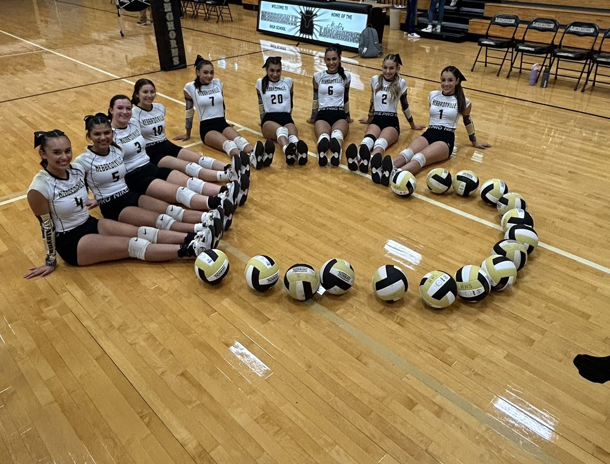 annelletrev1's tweet photo. Lady Horns WIN in 3 vs San Isidro https://t.co/oZhglH6ROe