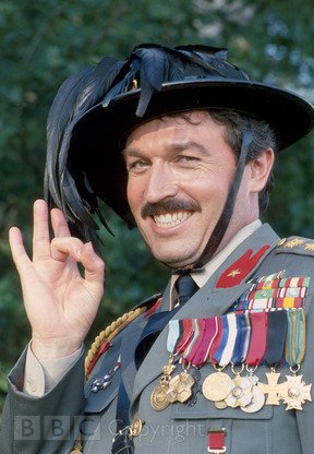 Simon (@redfivemodels on Bluesky) tweet media