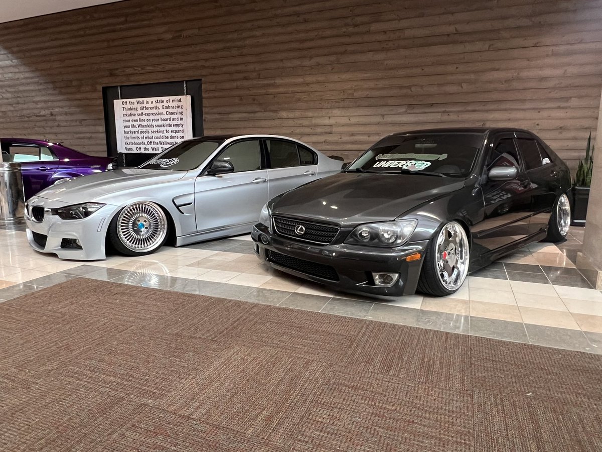 blakesley_'s tweet image. They put cars in the mall